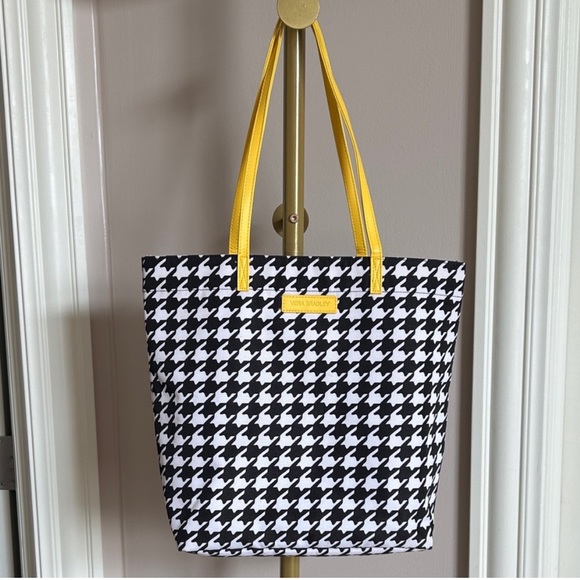 Vera Bradley Handbags - Vers Bradley Hello Yellow Midnight Houndstooth  Tote EUC